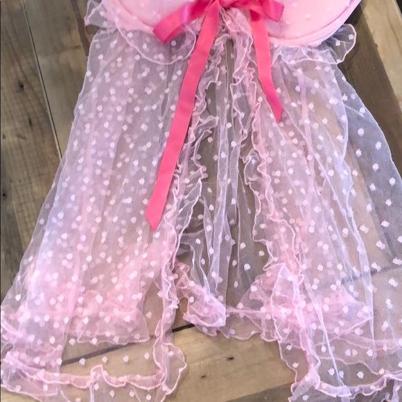 Pink lingerie - Picture 2 of 3